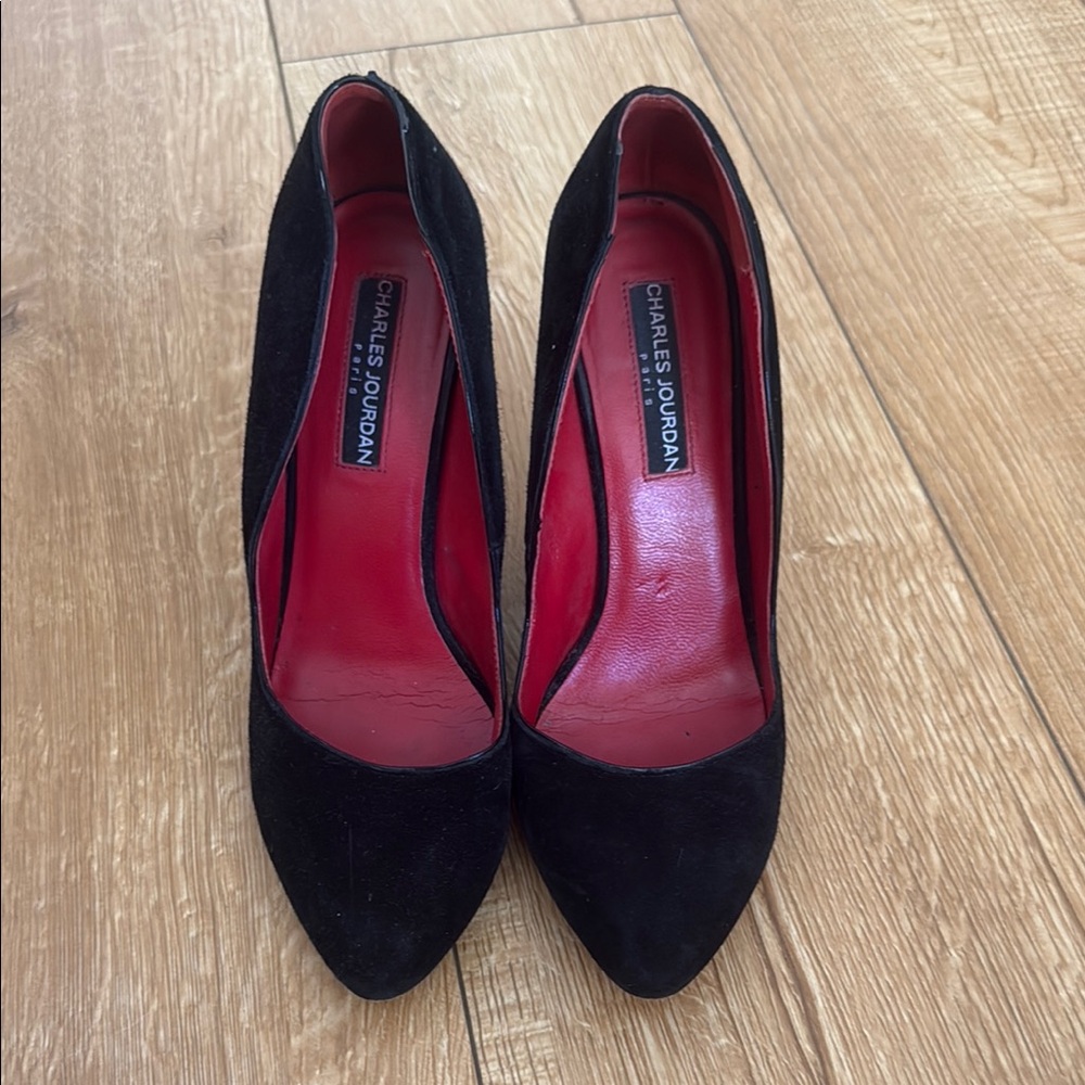 Charles Jourdan Black Suede Heels